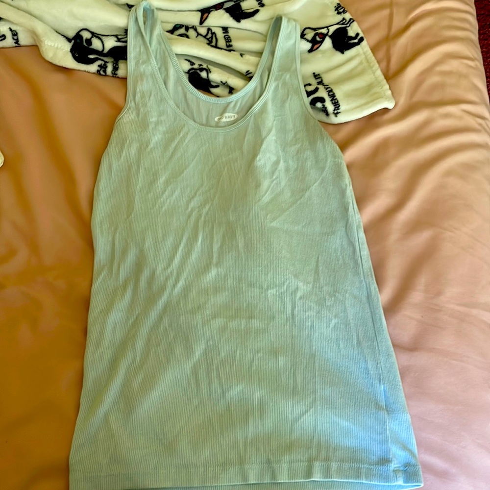 Old navy slim fit tank top